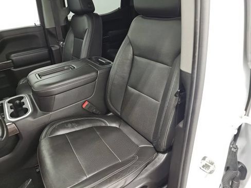 Used 2020 Chevrolet Silverado 1500 LTZ AWD/4WD image 15