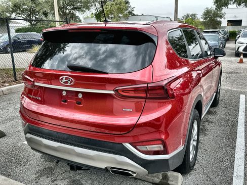 Used 2019 Hyundai Santa Fe SE AWD/4WD image 8