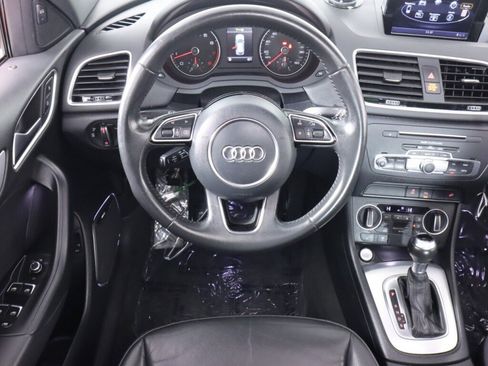 Used 2018 Audi Q3 2.0T Premium Plus image 30