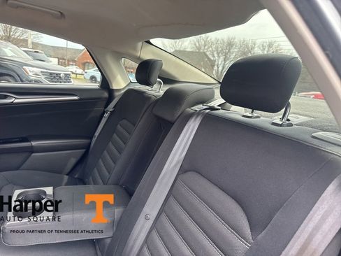 Used 2014 Ford Fusion SE image 9