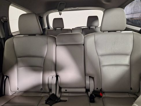 Used 2017 Honda Pilot EX-L image 24