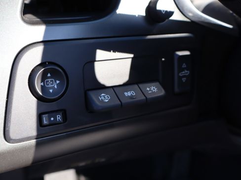 Used 2019 Chevrolet Corvette Stingray Convertible w/ 3LT Preferred Equipment Group RWD image 19