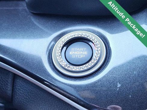 Certified 2022 Jeep Grand Cherokee L Laredo image 22