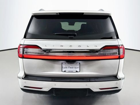 Used 2021 Lincoln Navigator Reserve w/ Luxury Package AWD/4WD image 10