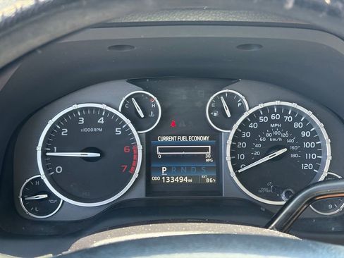 Used 2016 Toyota Tundra SR5 AWD/4WD image 10