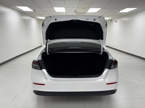 Used 2025 Honda Accord SE image 37