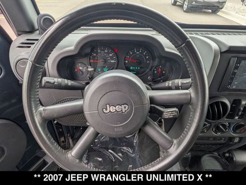 Used 2007 Jeep Wrangler Unlimited X w/ Dual Top Group AWD/4WD image 18