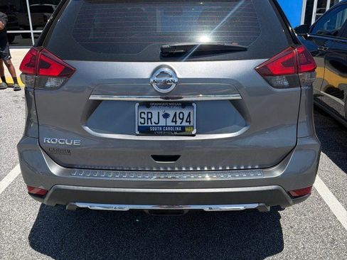 Used 2018 Nissan Rogue S FWD image 4