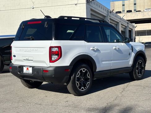 Used 2025 Ford Bronco Sport Outer Banks image 4