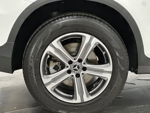 Used 2021 Mercedes-Benz GLC 300 image 23
