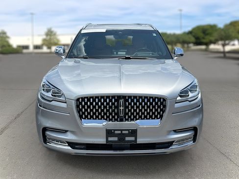 Used 2021 Lincoln Aviator Black Label w/ Dynamic Handling Package AWD/4WD image 2