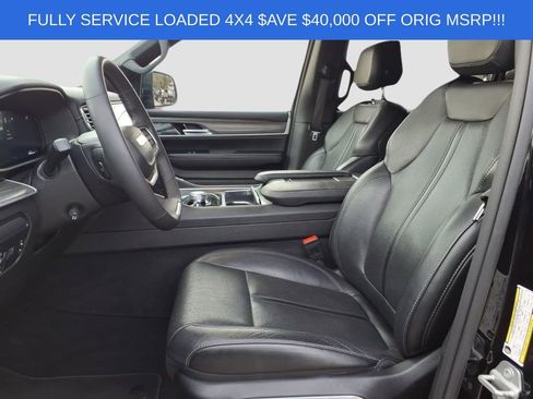 Used 2024 Jeep Wagoneer L Series II w/ Flexible Seating Group image 20