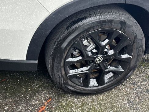 Used 2025 Honda HR-V Sport image 4