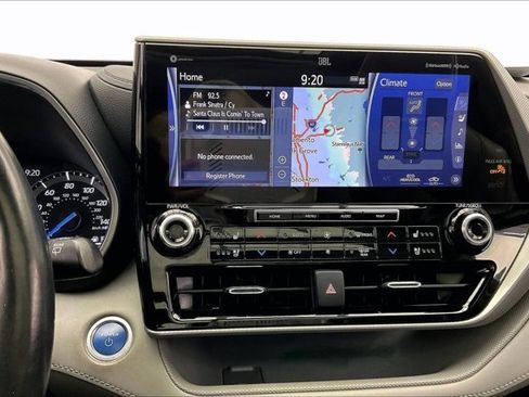Used 2021 Toyota Highlander Platinum image 5