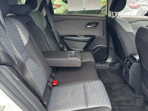 Certified 2023 Nissan Rogue SV AWD/4WD image 18