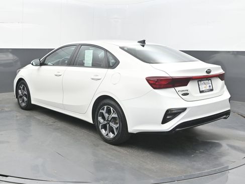 Used 2021 Kia Forte LXS FWD image 6