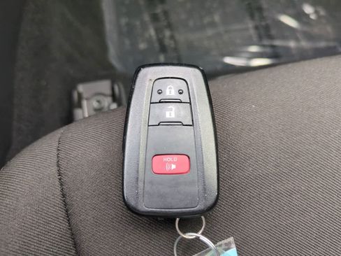 Certified 2020 Toyota C-HR XLE FWD image 26