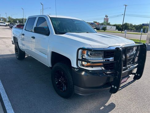 Used 2018 Chevrolet Silverado 1500 W/T w/ Trailering Package AWD/4WD image 3