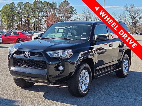Used 2019 Toyota 4Runner SR5 image 2