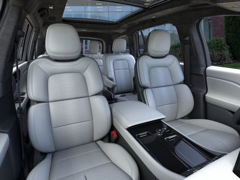 New 2026 Lincoln Aviator Black Label w/ Dynamic Handling Package image 10