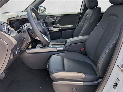 New 2026 Mercedes-Benz GLB 250 4MATIC image 4