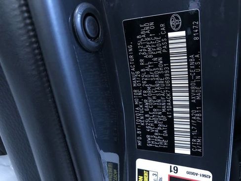 Used 2026 Toyota Camry LE FWD image 32