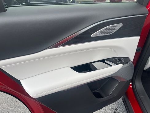 New 2026 Cadillac Lyriq Premium Luxury image 10