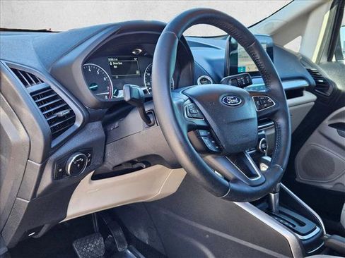 Used 2018 Ford EcoSport SE image 10