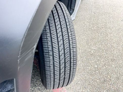 Used 2025 Toyota 4Runner SR5 image 3