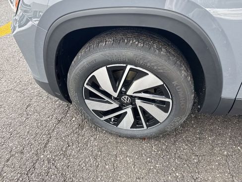 New 2026 Volkswagen Atlas SEL AWD/4WD image 9