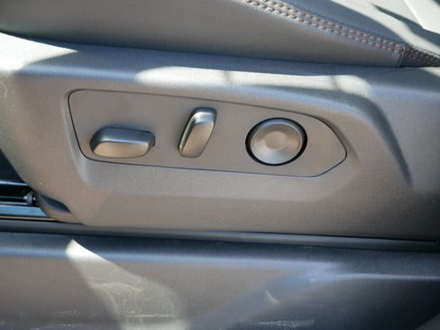 New 2026 GMC Sierra 3500 AT4 w/ AT4 Premium Plus Package AWD/4WD image 17