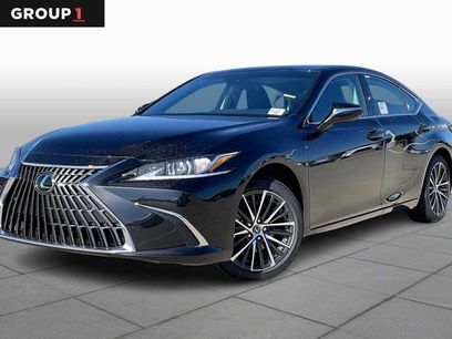 New 2025 Lexus ES 350 w/ Premium Package