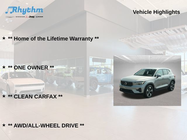 Used 2025 Volvo XC40 B5 Plus AWD/4WD image 5