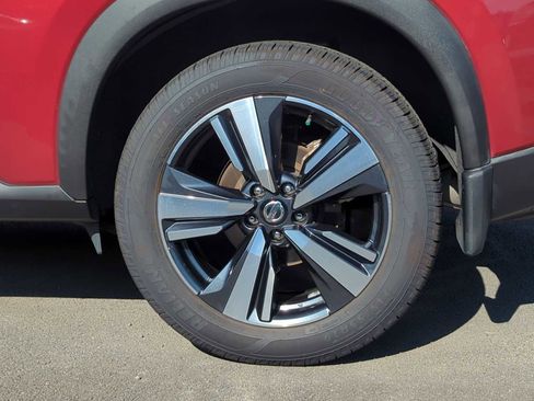 Used 2021 Nissan Rogue SL w/ Premium Package image 14