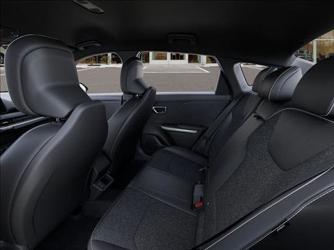 New 2025 Kia K4 GT-Line image 18