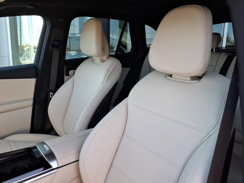 New 2026 Mercedes-Benz GLC 300 4MATIC image 13