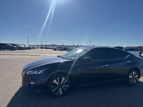 Used 2020 Nissan Altima 2.5 SL image 10