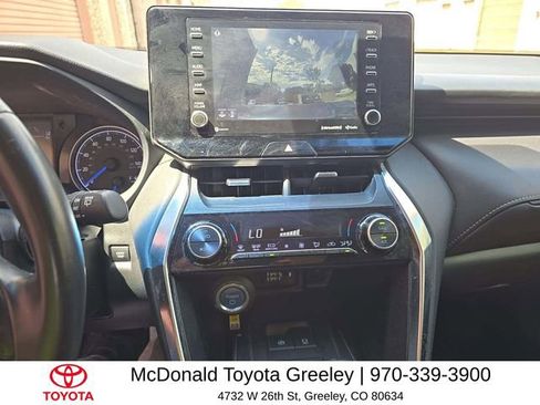 Used 2021 Toyota Venza LE AWD/4WD image 6