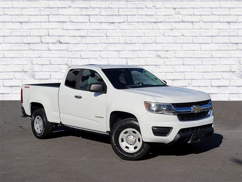 Used 2017 Chevrolet Colorado W/T w/ WT Convenience Package image 1