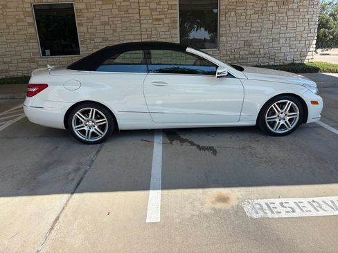 Used 2011 Mercedes-Benz E 350 Cabriolet image 5