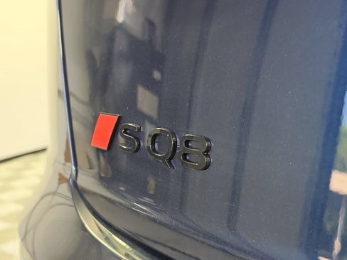 New 2026 Audi SQ8 Prestige AWD/4WD image 9