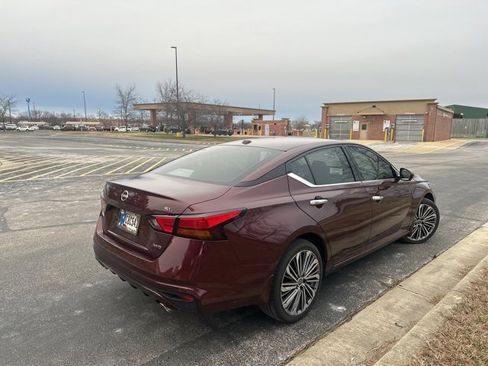 Used 2025 Nissan Altima 2.5 SL image 2