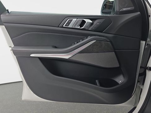 New 2026 BMW X5 xDrive50e image 26