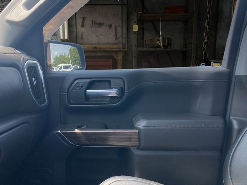Used 2021 Chevrolet Silverado 1500 RST AWD/4WD image 16