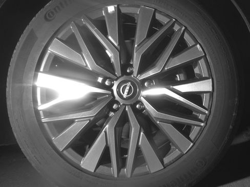 Used 2025 Nissan Altima 2.5 SV FWD image 13