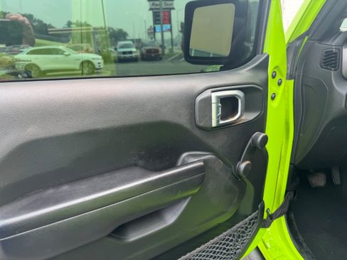 Used 2021 Jeep Wrangler Unlimited Sport AWD/4WD image 8