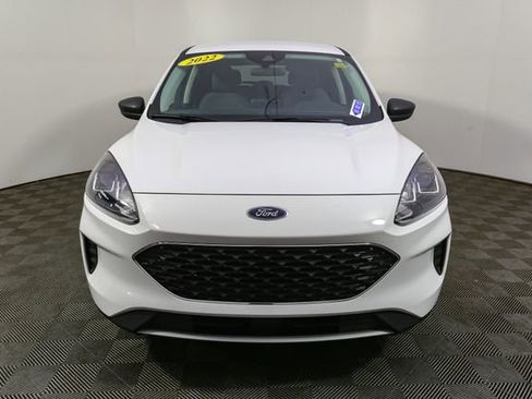 Used 2022 Ford Escape SE w/ Cold Weather Package FWD image 4