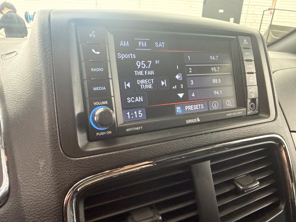 Used 2019 Dodge Grand Caravan SXT FWD image 27