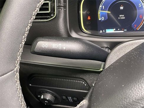 Used 2024 Jeep Wagoneer Series II image 45