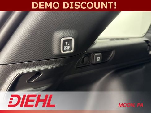 New 2025 Jeep Grand Cherokee Laredo X w/ Luxury Tech Group I image 11